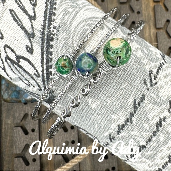 Alquimia Silver and Green Bracelets - Picture 2 of 9